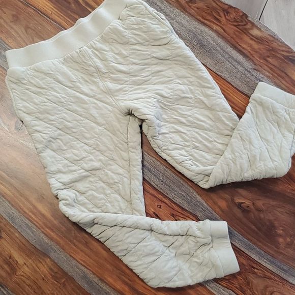 Universal Thread Capri Sweat Pants - Picture 1 of 3